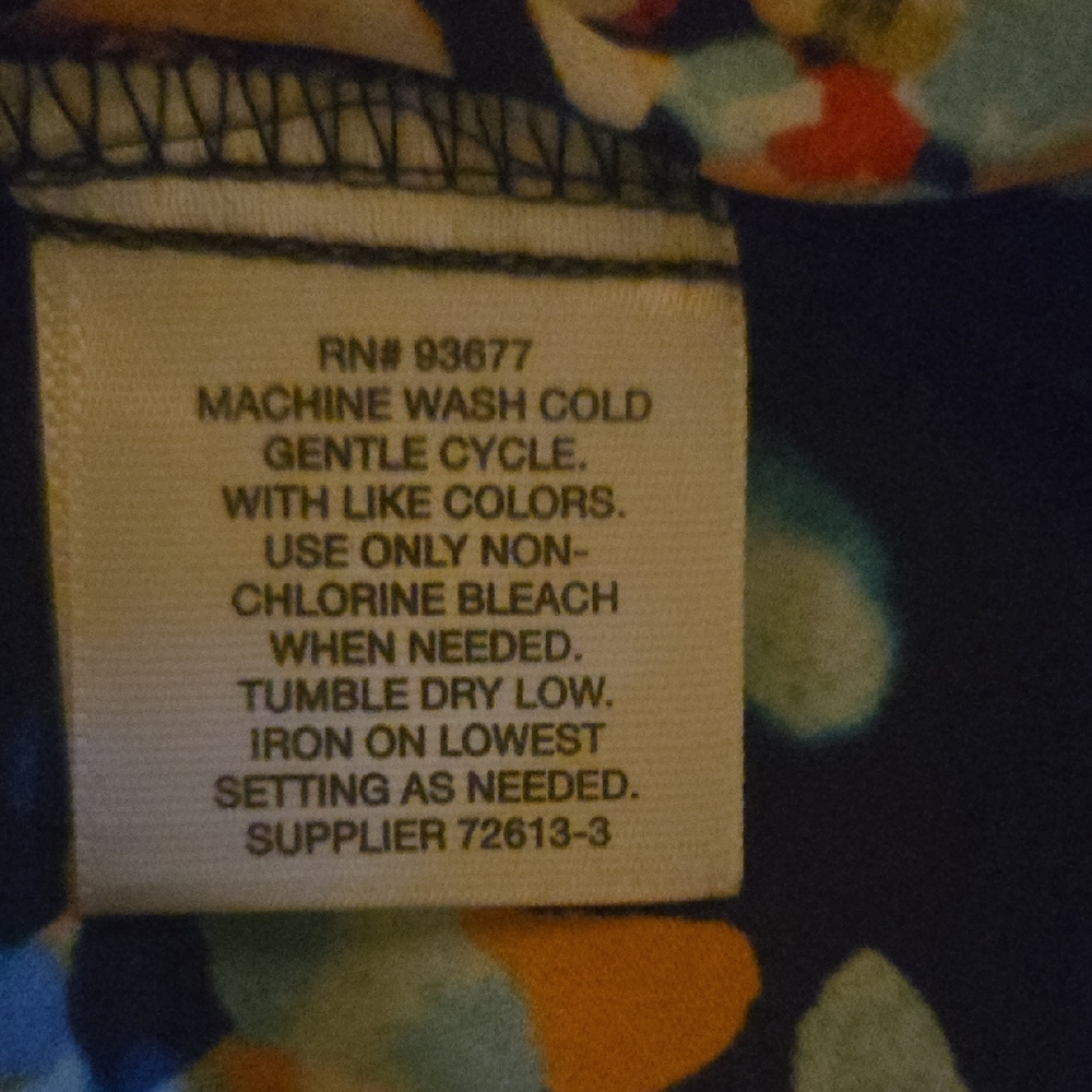 Multicolor Abstract Print Women's Top - Picture 10 of 10